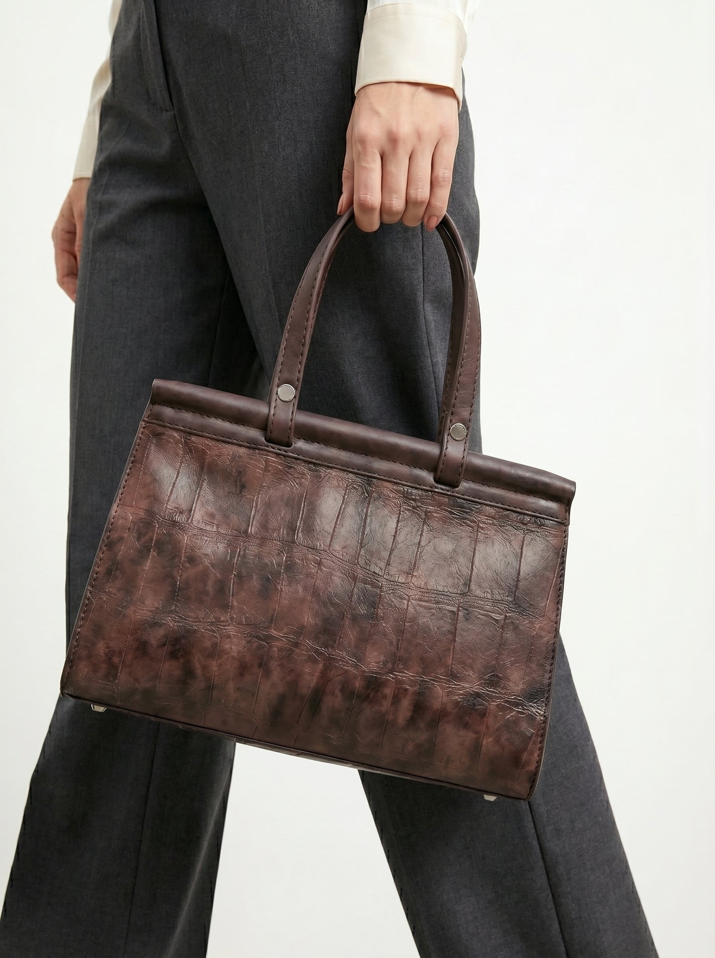 The Croco Top-Handle